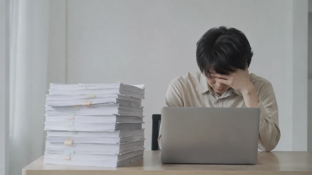 被考核逼出来的「刷 token」：亚马逊员工的应对